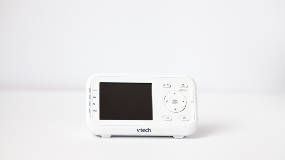 VTech VM3252-2 Digital Video Baby Monitor with 2 Cameras
